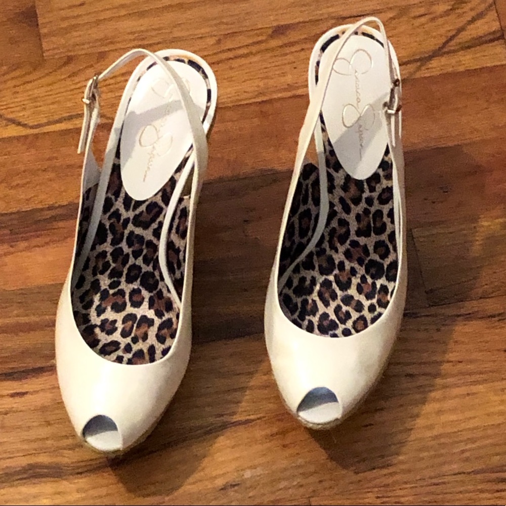 Jessica Simpson white wedges